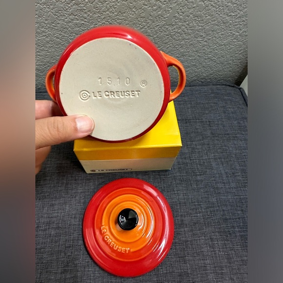 Le Creuset mini cocotte - Picture 2 of 4